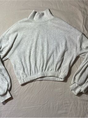 Forever 21 Cropped Ribbed Mock Neck Sweater - Light Heather Gray